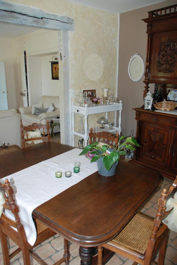 Chambre D'Hotes "Les Paturelles" Fougeres-sur-Bievre Екстериор снимка