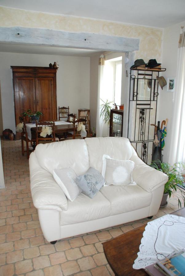 Chambre D'Hotes "Les Paturelles" Fougeres-sur-Bievre Екстериор снимка