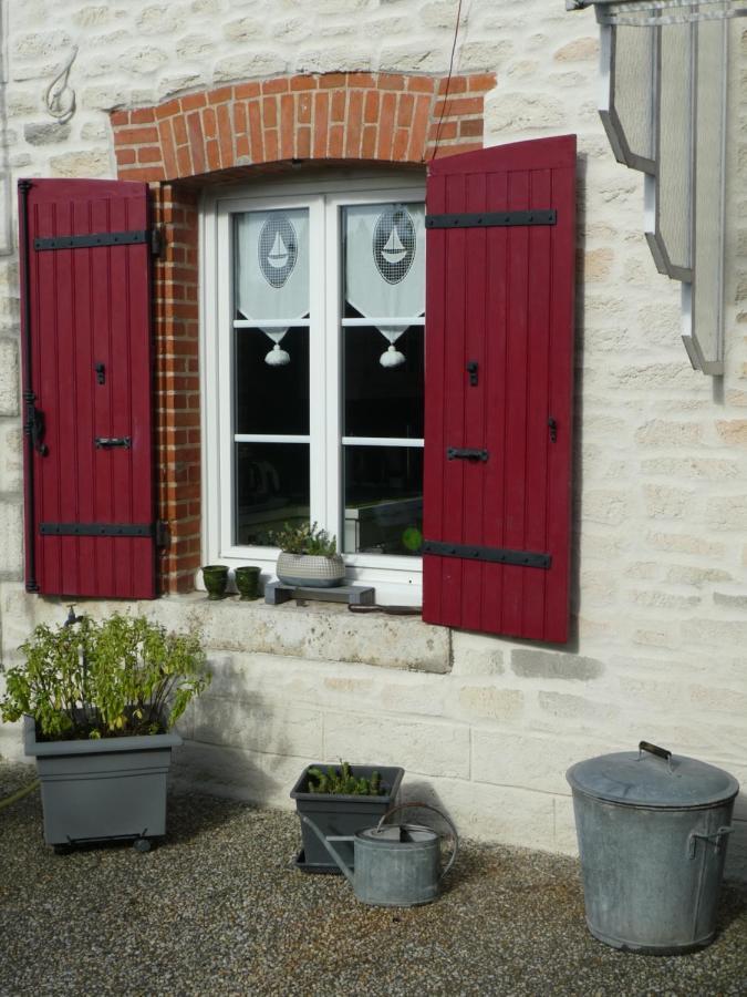 Chambre D'Hotes "Les Paturelles" Fougeres-sur-Bievre Екстериор снимка